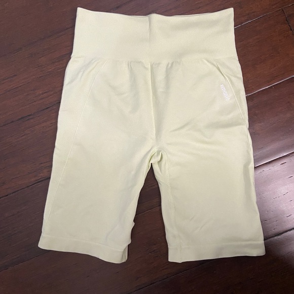 Gymshark biker shorts - Picture 2 of 2